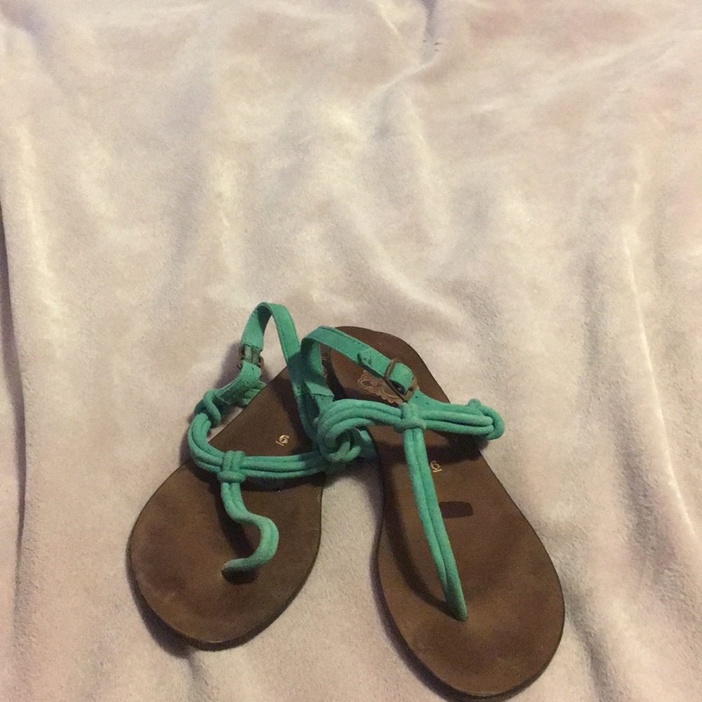 BOGO URBAN OUTFITTERS Suede strap sandles